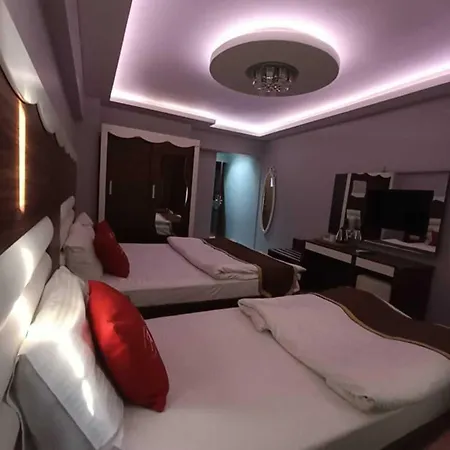 Adali & Hotel 3*